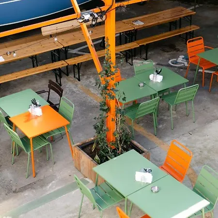 Le Lieu